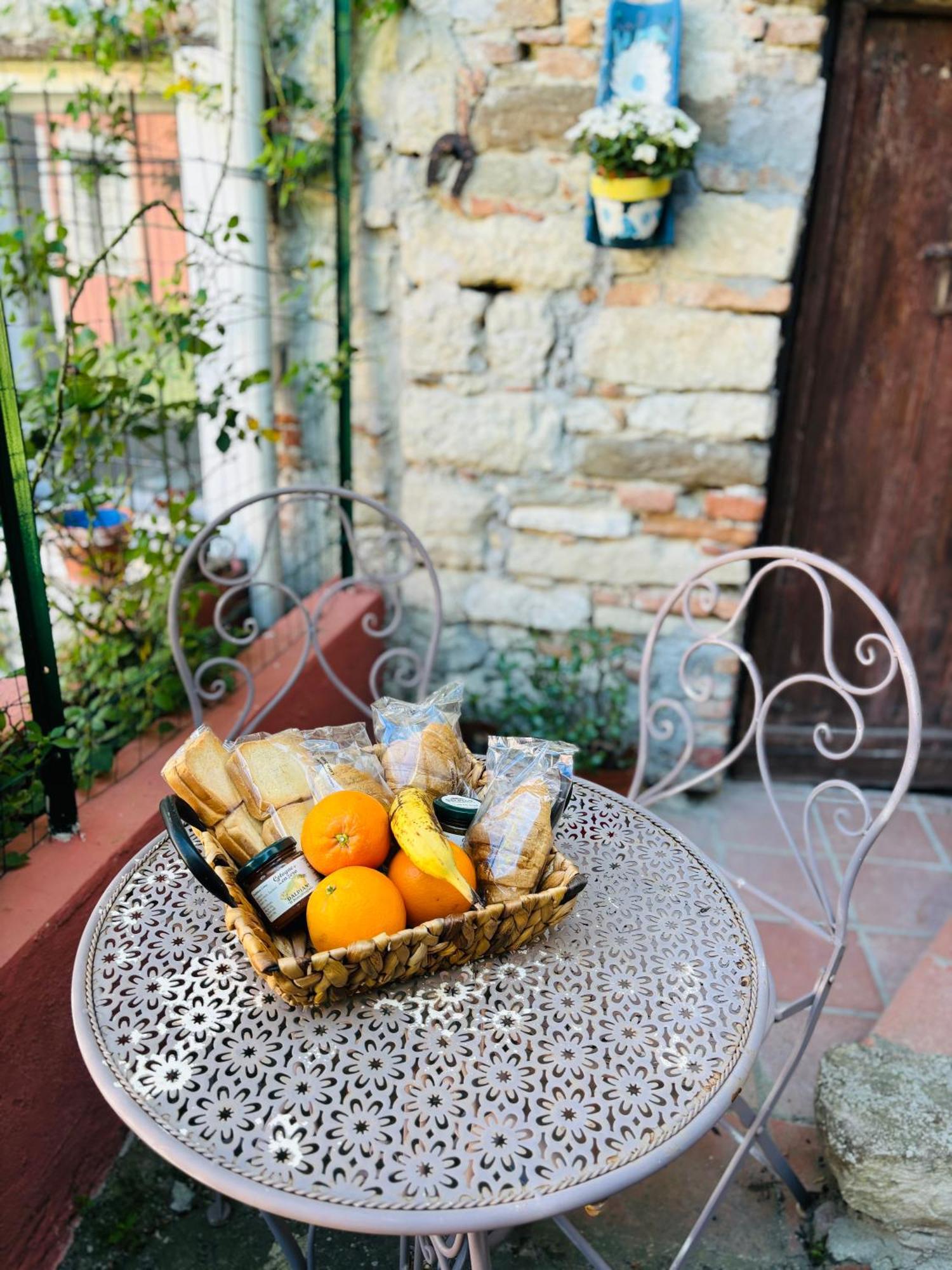 Willa A Casa Di Mirna Borghetto Di Borbera Zewnętrze zdjęcie
